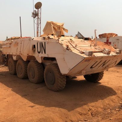 Arrombamento de blindados Pandur no regresso de missão da ONU