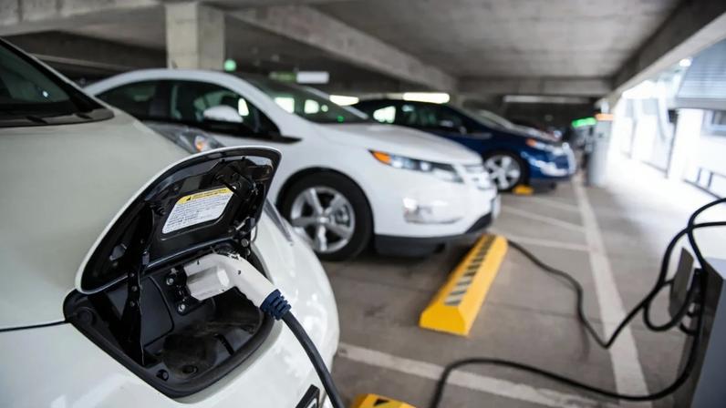 Concurso de apoio à compra de carros elétricos encerrou em poucas horas