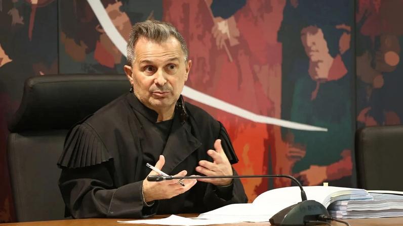 Aguiar-Branco cita acusações graves de Ivo Rosa à Comissão Constitucional
