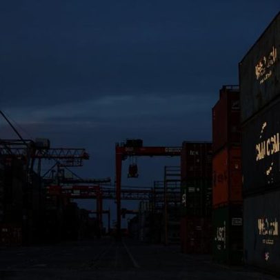 Exportações caem 1,4% e importações sobem 4,7% até abril