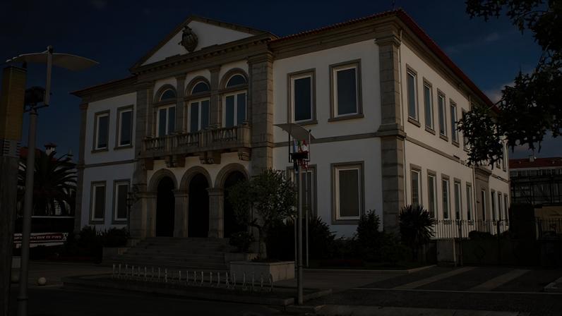 Trabalhadores da Intelcia pedem mais tempo para deixar as instalações da Câmara de Fafe