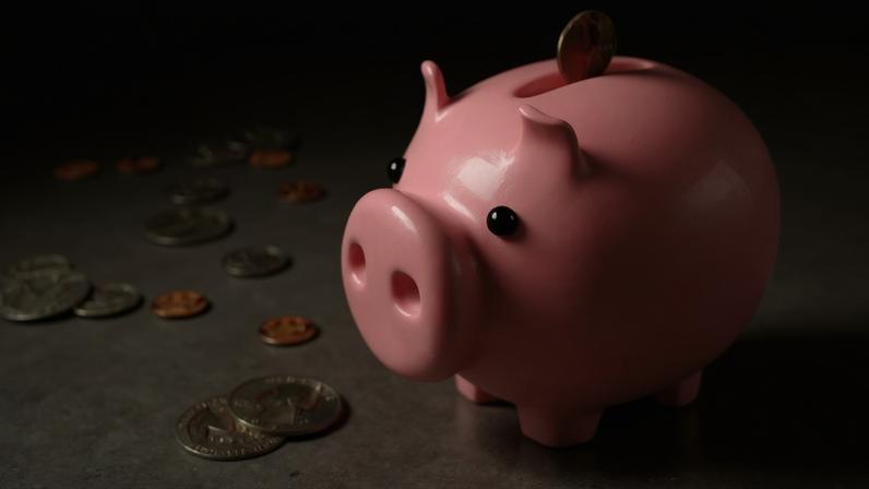 Taxa de poupança das famílias estabiliza em 12,3% no 1º trimestre