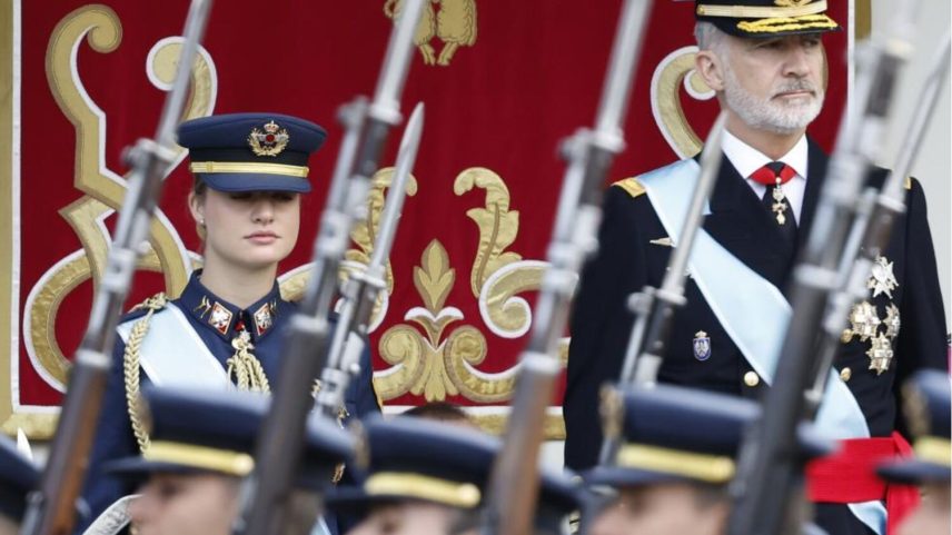 Felipe VI e Leonor em voo de instrução conjunto