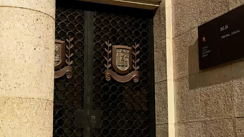 Pai e irmão de homem morto em Moura condenados a 23 e 9 anos de prisão