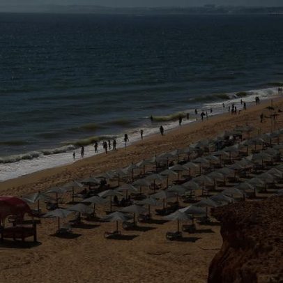 APA esclarece banhistas podem usar chapéus-de-sol diante das concessões de praia