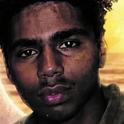 Jovem ferido em tiroteio que matou amigo entra em morte cerebral