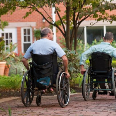 Ataxia de Friedreich une Cristina e os seus dois irmãos