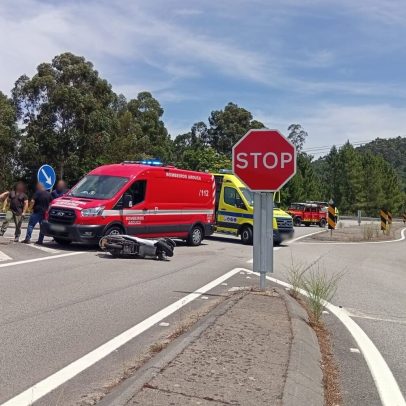 Homem gravemente ferido em colisão entre moto e carro em Arouca