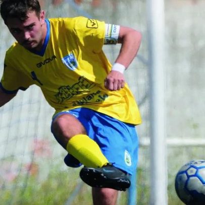Filho do Presidente encerra época como capitão, marca golo e tem surpresa