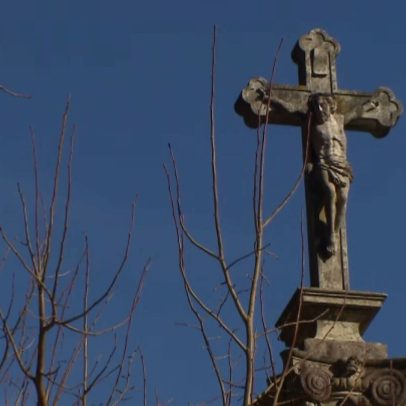 Assembleia discute isenção de indemnizações a vítimas de abusos na Igreja Católica