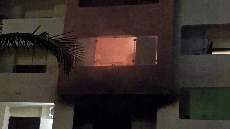 Morador temporariamente desalojado devido a incêndio em apartamento em Albufeira