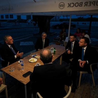 Montenegro partilha foto em esplanada com Seguro e Aguiar-Branco