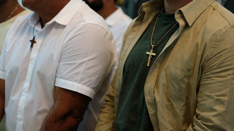 Parlamento quer isenção fiscal para indemnizações a vítimas de abusos pela igreja