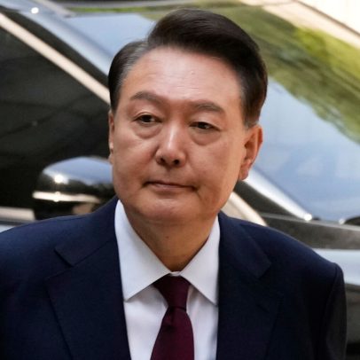 Ex-líder sul-coreano condenado a 30 anos por envio de drones para Coreia do Norte
