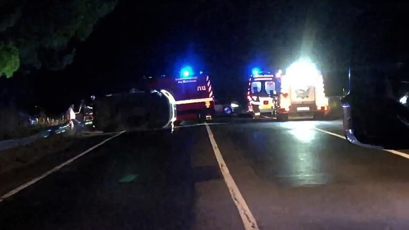 Cortada nos dois sentidos após acidente com sete feridos em Salvaterra de Magos