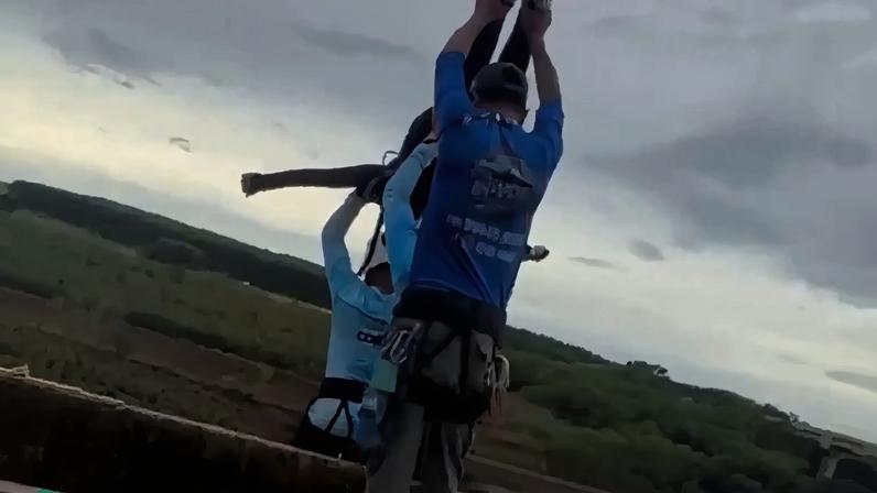 Mulher de 21 anos morre após salto de bungee sem cordas em São Paulo