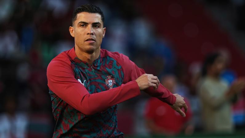 Cristiano Ronaldo torna-se o jogador mais velho a representar Portugal