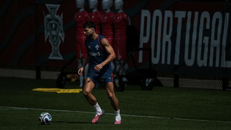 Rúben Dias continua afastado na véspera da estreia de Portugal no Mundial2026