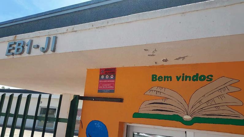 Escola frequentada por menina asfixiada até à morte pela madrasta