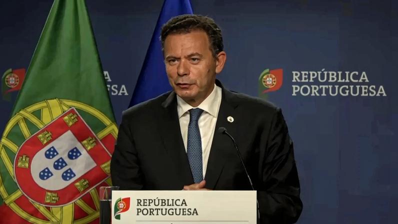 Governo não desiste; Montenegro reage à rejeição da revisão da lei laboral
