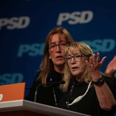 Ministra do Trabalho é aplaudida e confiante na continuidade da reforma laboral