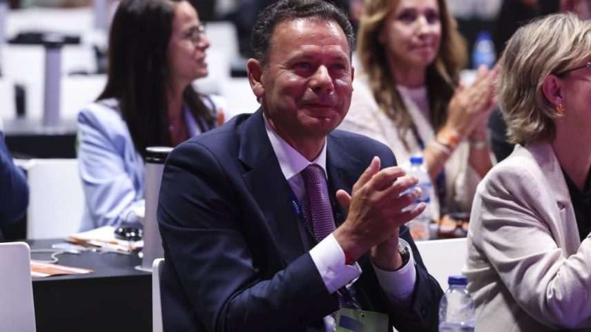 Luís Montenegro durante o 43.º Congresso Nacional do PSD.