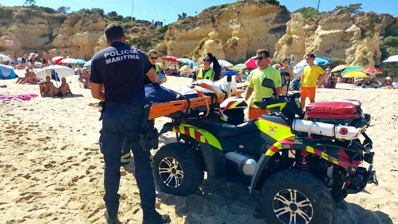Homem francês morre na praia de São Rafael em Albufeira