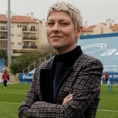 Presidente do Estoril admite que futebol não é sua área e trabalha com o setor