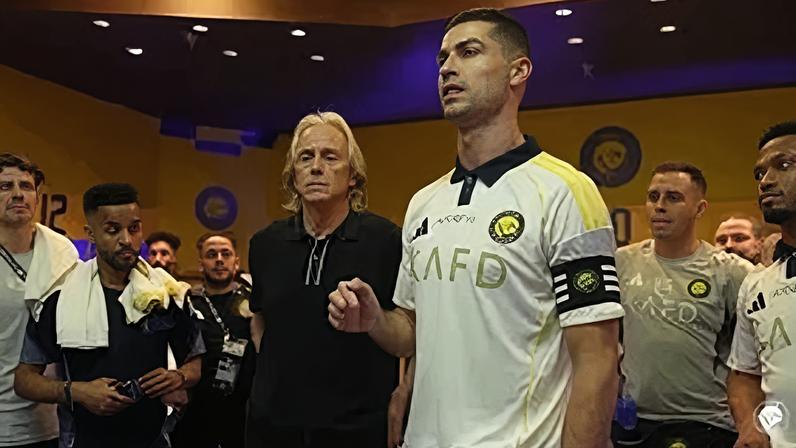 Ronaldo faz discurso antes do jogo decisivo do título do Al Nassr