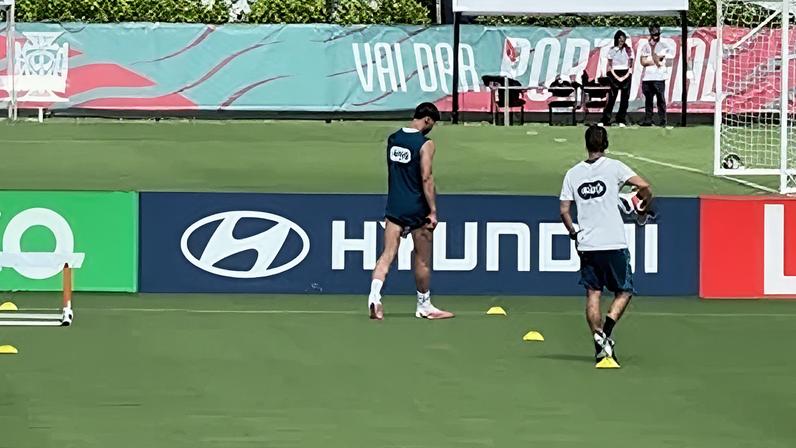 Seleção regressa aos treinos ainda com uma baixa de peso