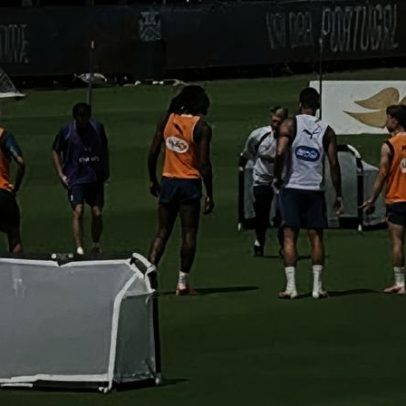 Transmissão em direto do treino de Portugal revela oito jogadores no ginásio
