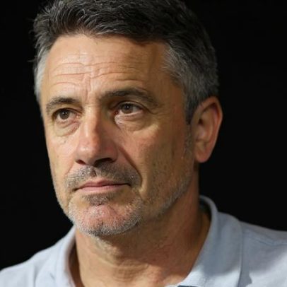 Paulo Torres renova contrato com o Desportivo da Huíla