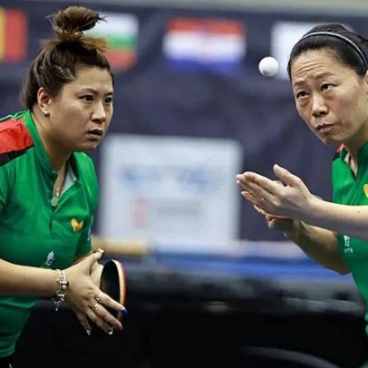 Fu Yu e Jiani Shao mais perto do quadro principal do WTT Contender de Zagreb