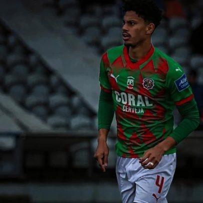 Júnior Almeida parte rumo ao Azerbaijão