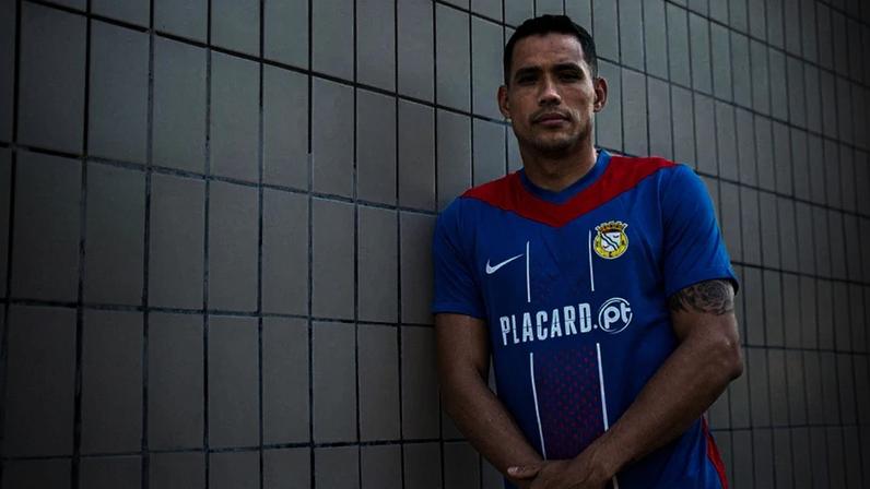 Alverca aposta em reforços para o ataque