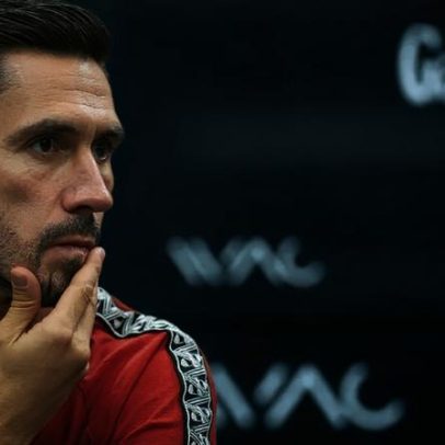 Paulo Oliveira decide até ao final do mês