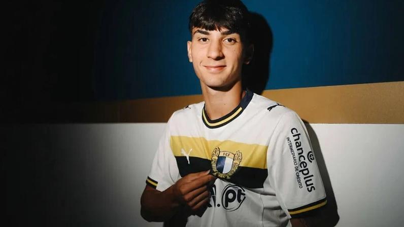 Jovens sub-23 chamados à pré-época do Famalicão