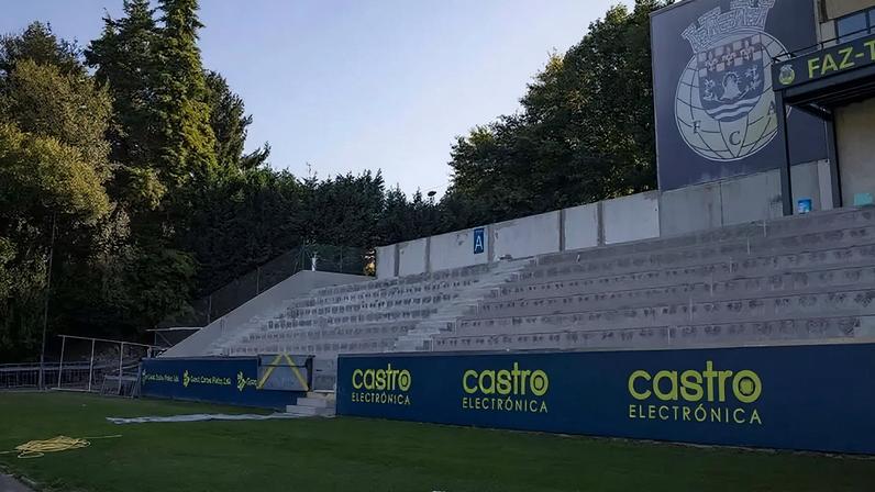 Vista geral do Estádio Municipal de Arouca