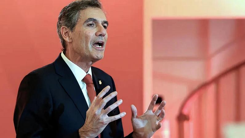 Noronha Lopes sobre Rui Costa: não ceder a elogios e afastar paternalismo