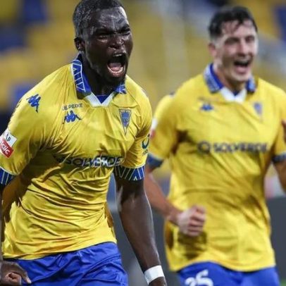 Boma ficou no banco durante o jogo, segundo fontes