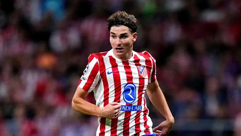 Julián Álvarez pede saída do Atlético de Madrid para realizar o sonho