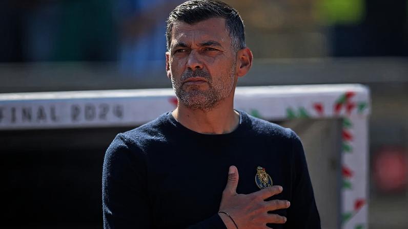 Sérgio Conceição afirma que saída do FC Porto não envolve Villas-Boas