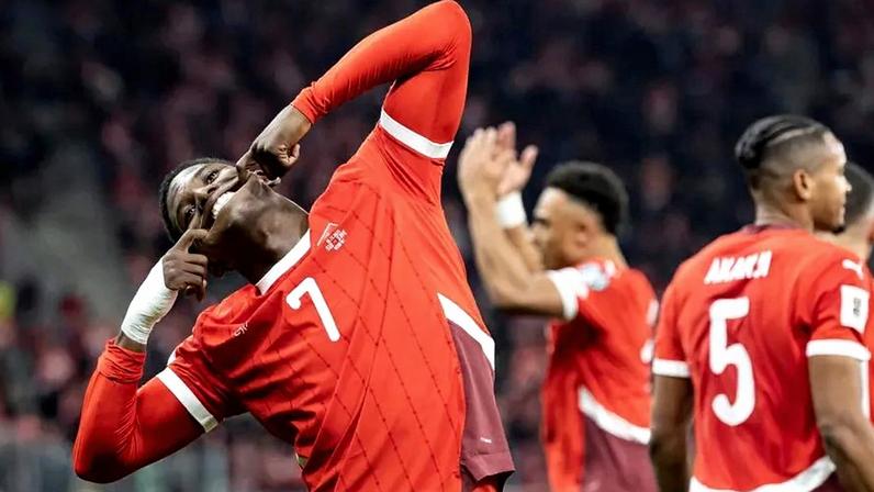 Embolo pronto para o Mundial