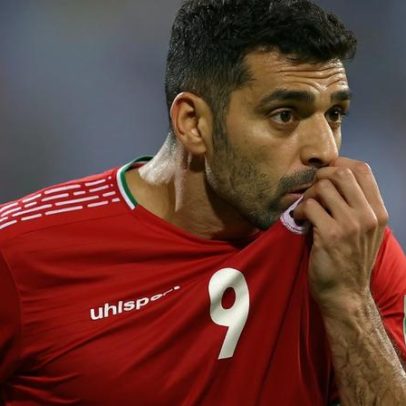 Taremi aponta clima estranho em volta da seleção do Irão