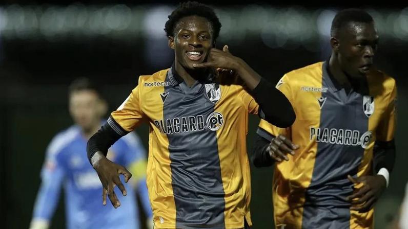 V. Guimarães procura fechar duas grandes vendas na SAD