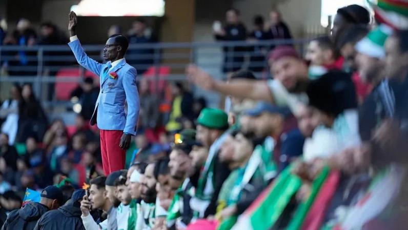 Mboladinga viu ser-lhe recusado o visto de entrada nos EUA