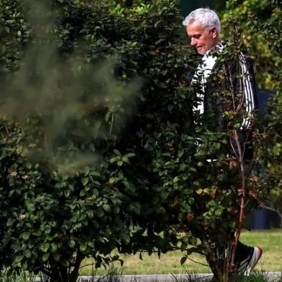 Mourinho visita Benfica Campus após regresso ao Seixal antes de Madrid