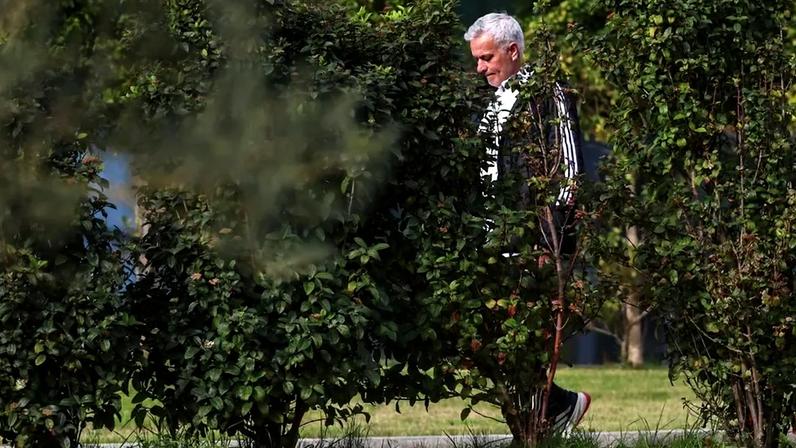 Mourinho visita Benfica Campus após regresso ao Seixal antes de Madrid