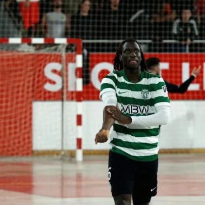 Zicky Té lamenta erro de arbitragem que o tirou do jogo 5 contra o Benfica