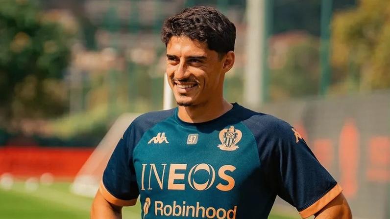 Tiago Gouveia é notificado para apresentar-se no Benfica Campus